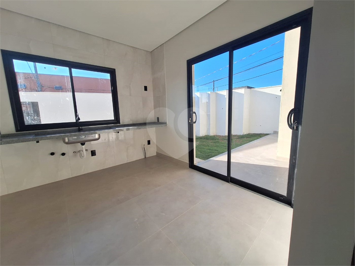 Casa Térrea à venda com 3 quartos, sendo 1 suíte, em Jardim Regina, Indaiatuba, SP