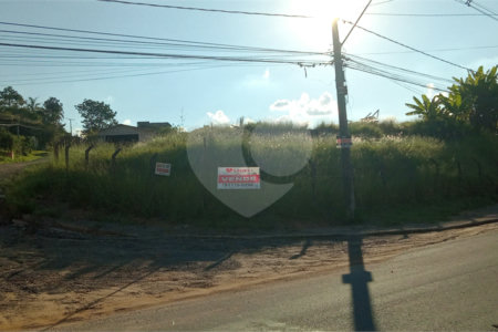 Terreno à venda com 1 quarto no Centro, Nazaré Paulista, SP
