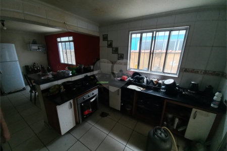 Sobrado à venda com 3 quartos, sendo 1 suíte, em Jardim Helga, São Paulo, SP