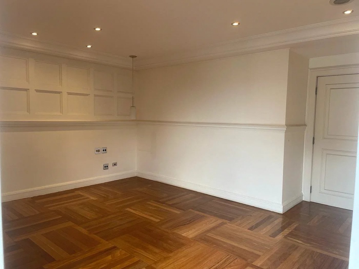 Apartamento à venda com 4 suítes em Vila Suzana, São Paulo, SP