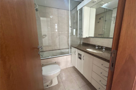 Apartamento para alugar com 3 quartos, sendo 1 suíte, em Pinheiros, São Paulo, SP