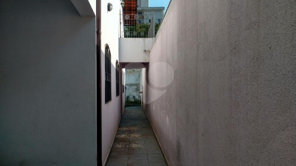 Sobrado à venda com 4 quartos, sendo 1 suíte, em Vila Vitório Mazzei, São Paulo, SP