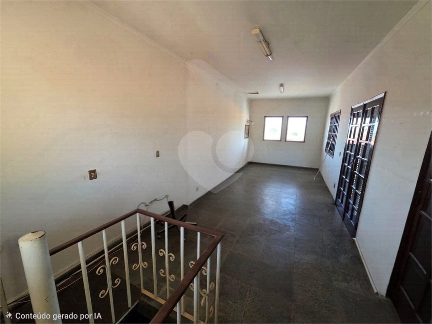 Casa Térrea 5 quartos bem localizada com piscina.