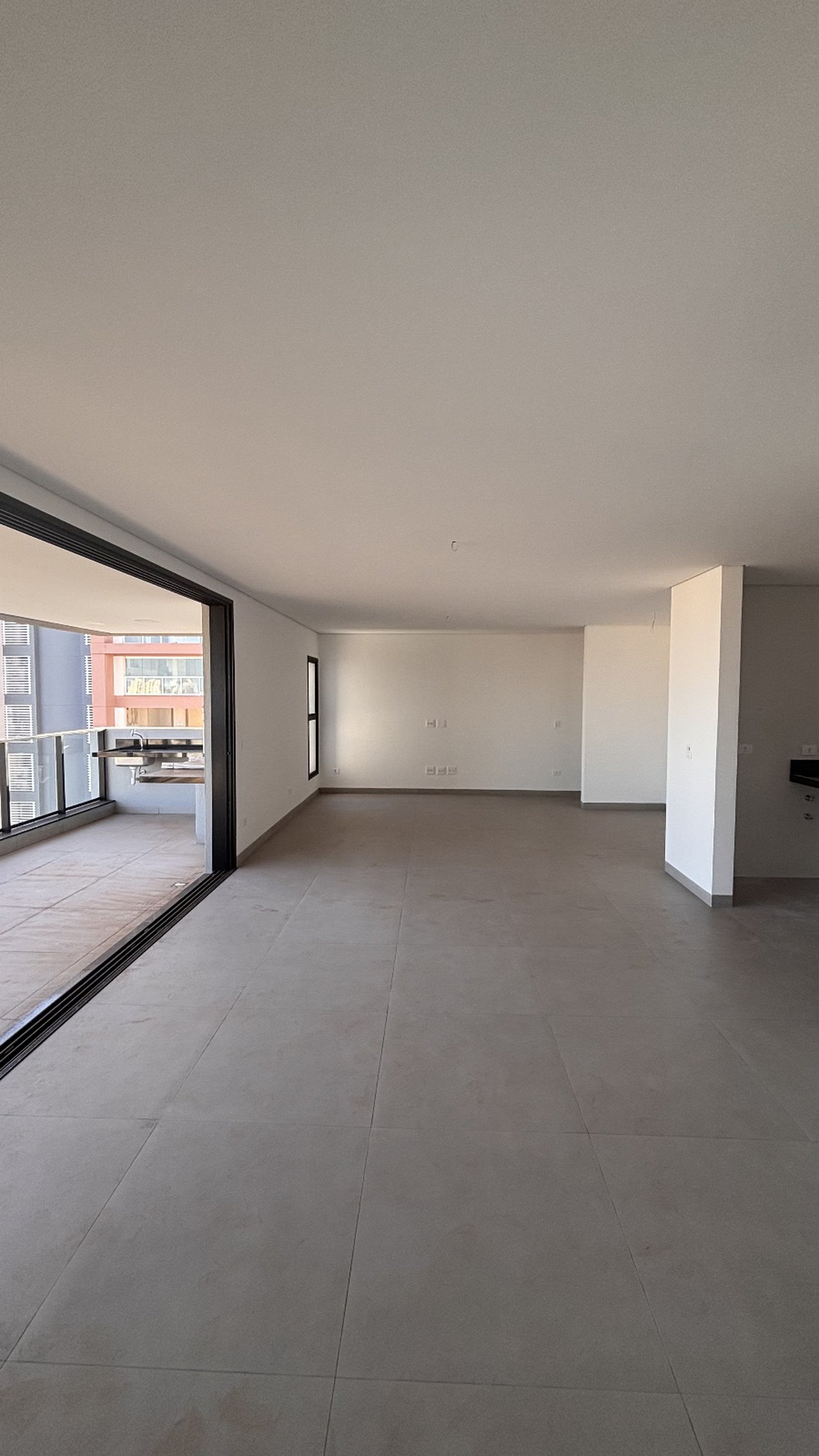 Apartamento à venda com 3 suítes em Edifício Majestic, Presidente Prudente, SP