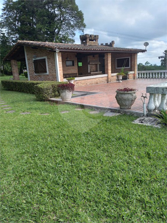 Casa à venda com 5 quartos, sendo 3 suítes, em Serra da Cantareira, Mairiporã, SP