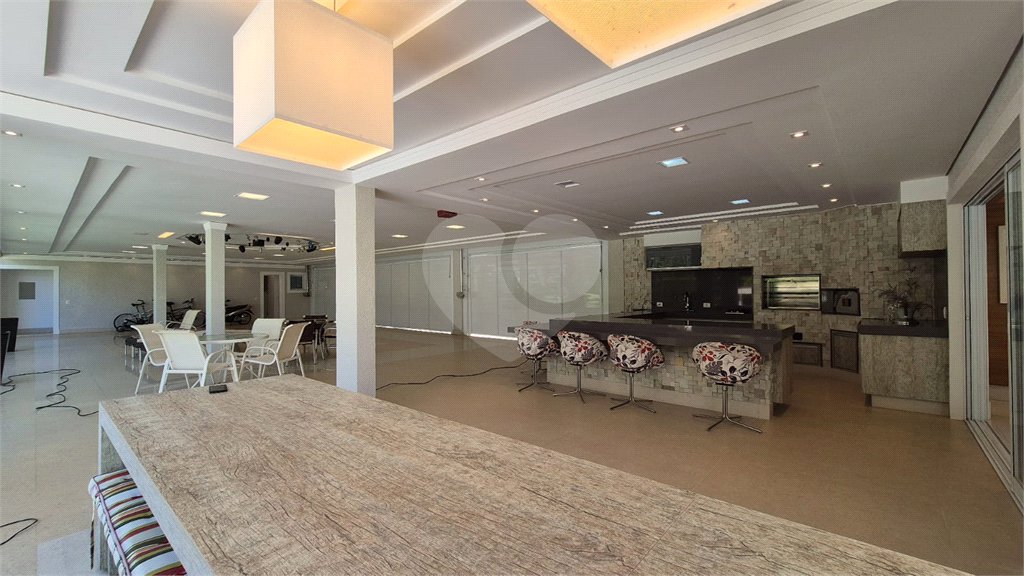 Casa à venda com 5 suítes no condomínio Lago Azul 1, Araçoiaba da Serra - SP