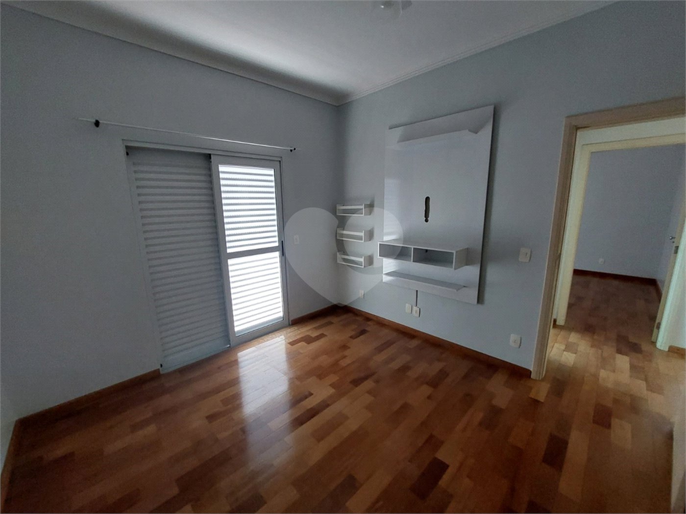 Casa à venda com 3 quartos, sendo 1 suíte, no condomínio Village Saint Clair, Sorocaba - SP