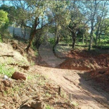Terreno à venda em San Fernando Valley, Atibaia, SP