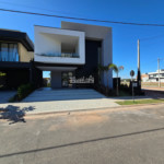 Casa à venda com 3 suítes no condomínio Vista da Serra, Atibaia - SP