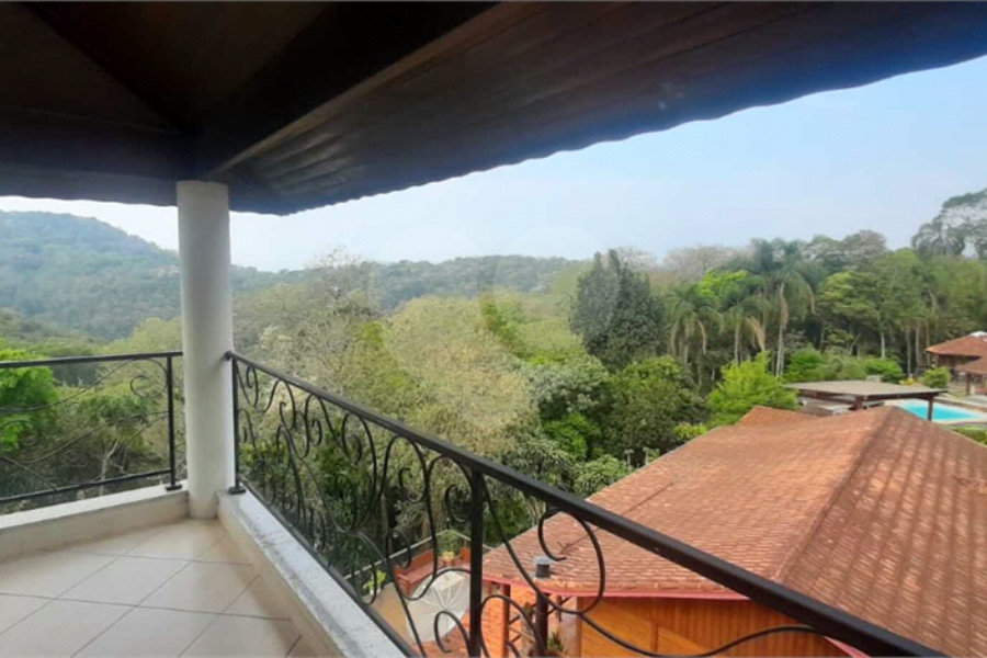 Condomínio à venda com 3 suítes em Caraguatá, Mairiporã, SP