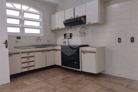 Casa à venda com 3 quartos, sendo 1 suíte,  em Mogi Moderno, Mogi das Cruzes, SP
