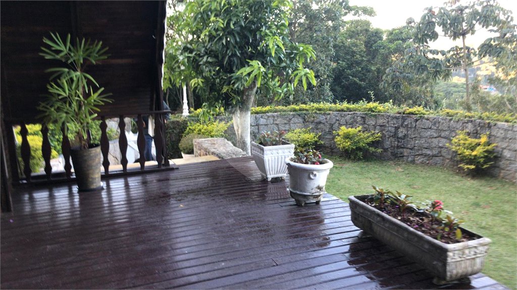 Sobrado à venda com 3 quartos, sendo 1 suíte, em Samambaia, Mairiporã, SP