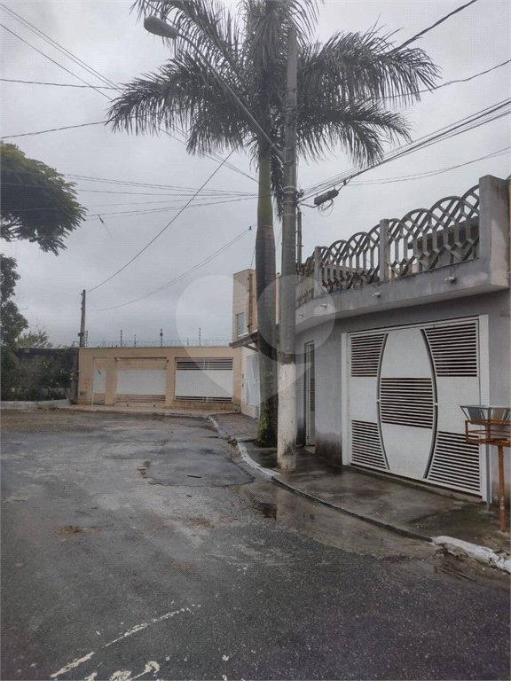 Casa à venda com 5 quartos, sendo 1 suíte, em Jardim Márcia, Suzano, SP