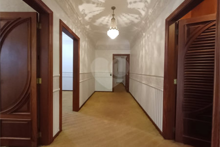 Casa à venda com 6 suítes no condomínio Portal da Raposo, Sorocaba - SP