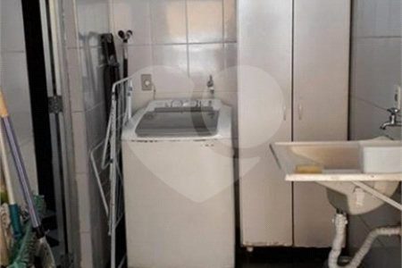Casa à venda com 3 quartos, sendo 1 suíte, em Conjunto Residencial Vista Verde, São Paulo, SP