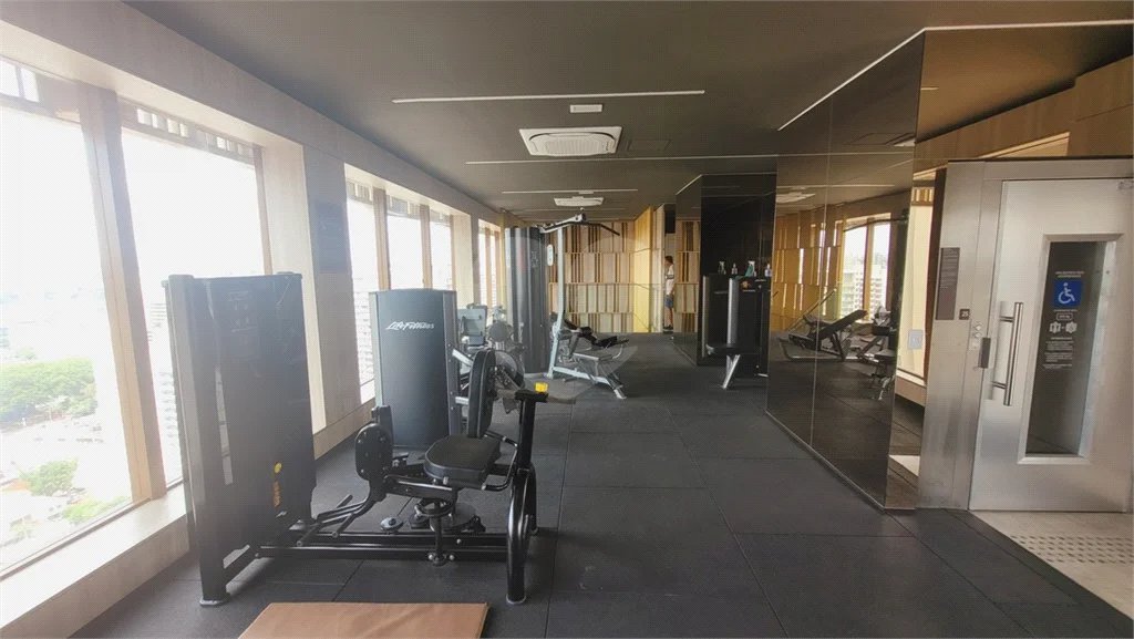 Studio sofisticado, totalmente mobiliado e pronto para morar