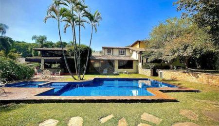 Casa à venda com 4 suítes no condomínio Jardim Mediterrâneo, Cotia - SP