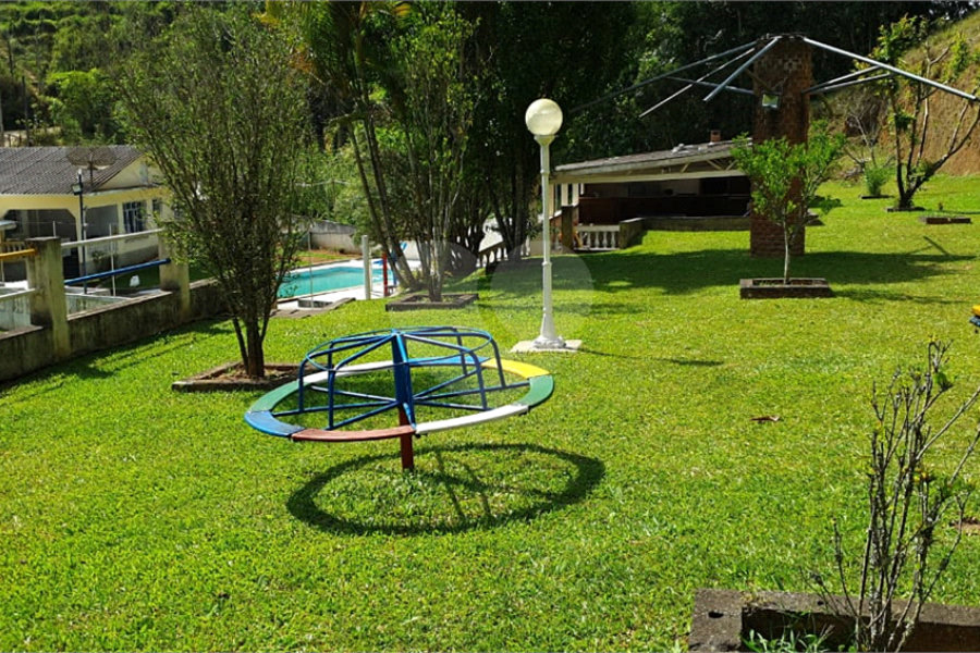 Chácara à venda com 3 quartos em Lavras, Mairiporã, SP