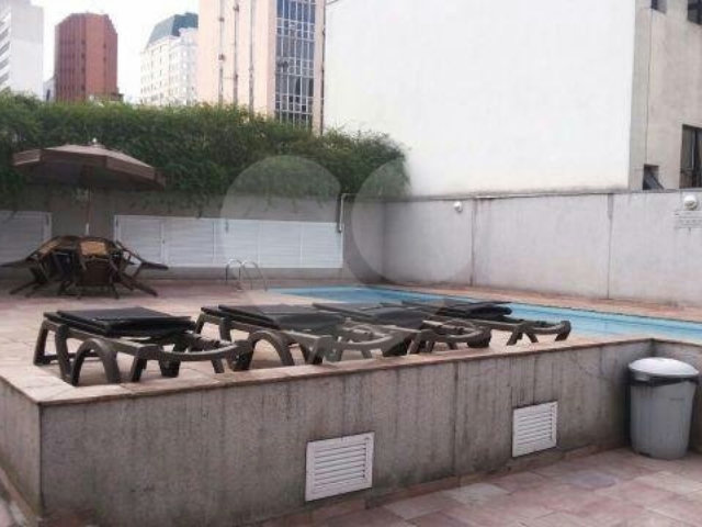 Flat à venda com 2 suítes em Jardim América, São Paulo, SP