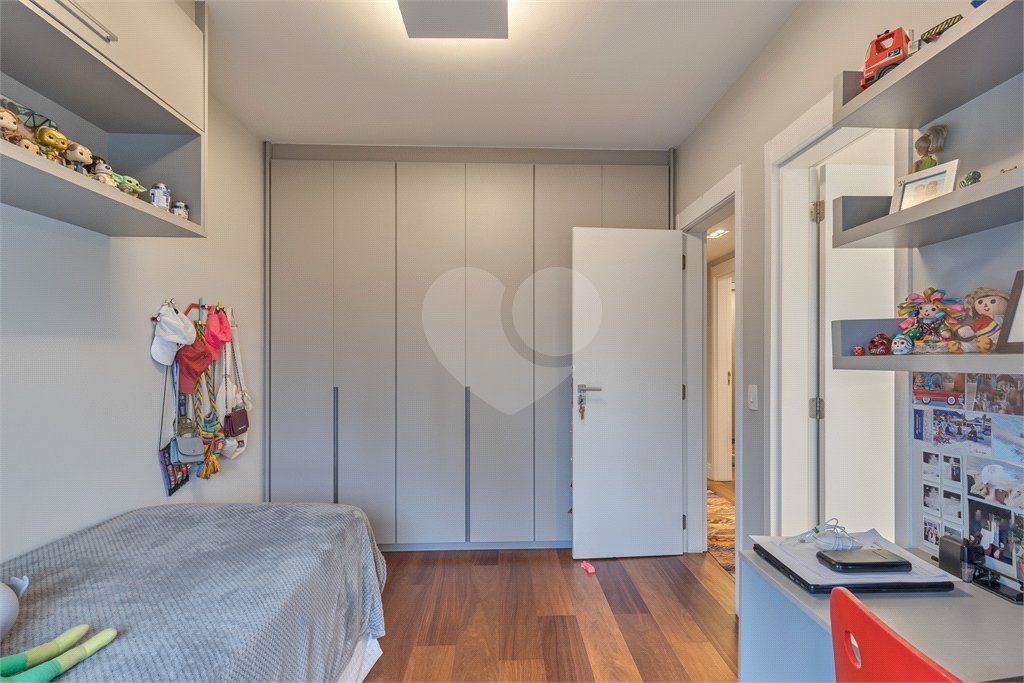 Apartamento à venda com 3 suítes em Chácara Santo Antônio, São Paulo, SP