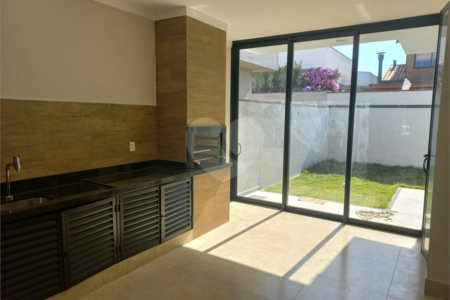 Casa à venda com 3 suítes no condomínio Reserva Real, Paulínia - SP