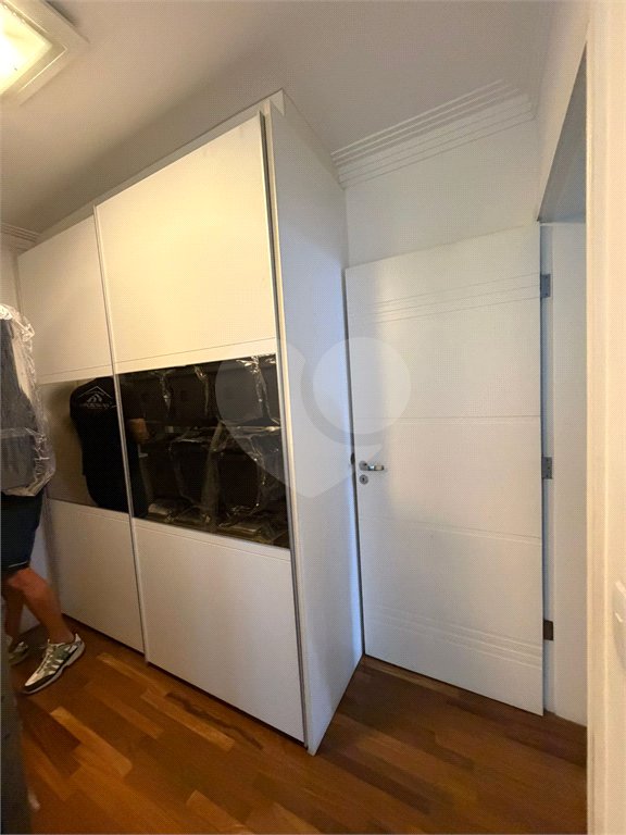 Casa à venda com 3 suítes em Vila Augusta, Guarulhos, SP