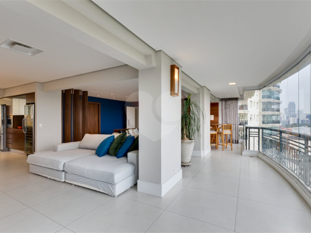 Apartamento para alugar com 4 suítes em Granja Julieta, São Paulo, SP