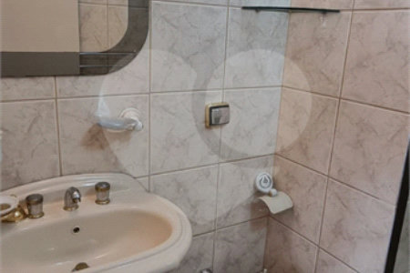Apartamento à venda com 3 quartos, sendo 1 suíte, em Itaim Bibi, São Paulo, SP