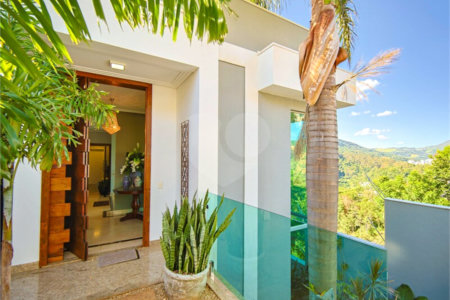 Casa à venda com 5 suítes em Jardim Mirante das Estâncias, Águas de Lindóia, SP