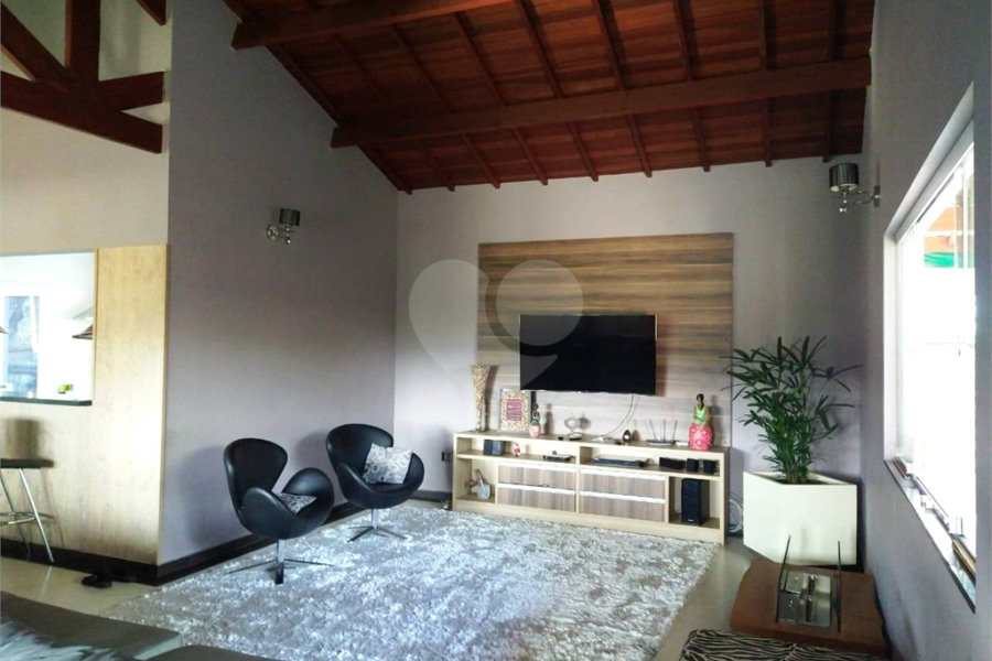 Casa à venda com 8 quartos, sendo 4 suítes, em Santa Inês, Mairiporã, SP