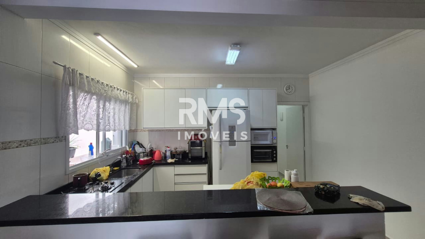 Casa à venda com 3 quartos, sendo 1 suíte,  em São Luiz, Itu, SP