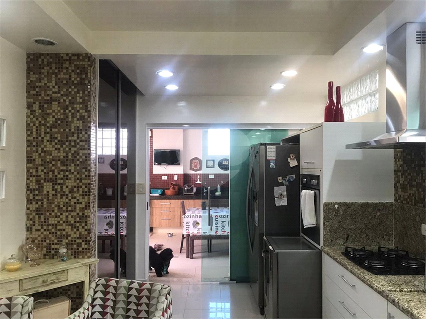 Casa à venda com 4 quartos, sendo 2 suítes,  no condomínio Conjunto Residencial Green Village I, Mogi das Cruzes - SP