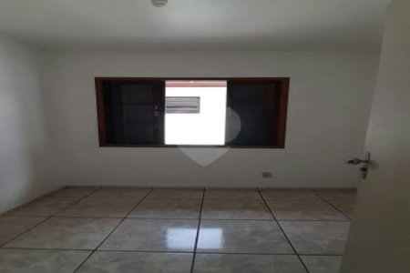 Casa à venda com 3 quartos, sendo 1 suíte,  em Rio Pequeno, São Paulo, SP