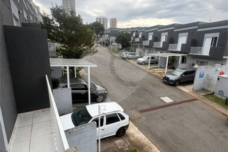 Casa à venda com 2 quartos no condomínio Carvalho Lagares, Poá - SP