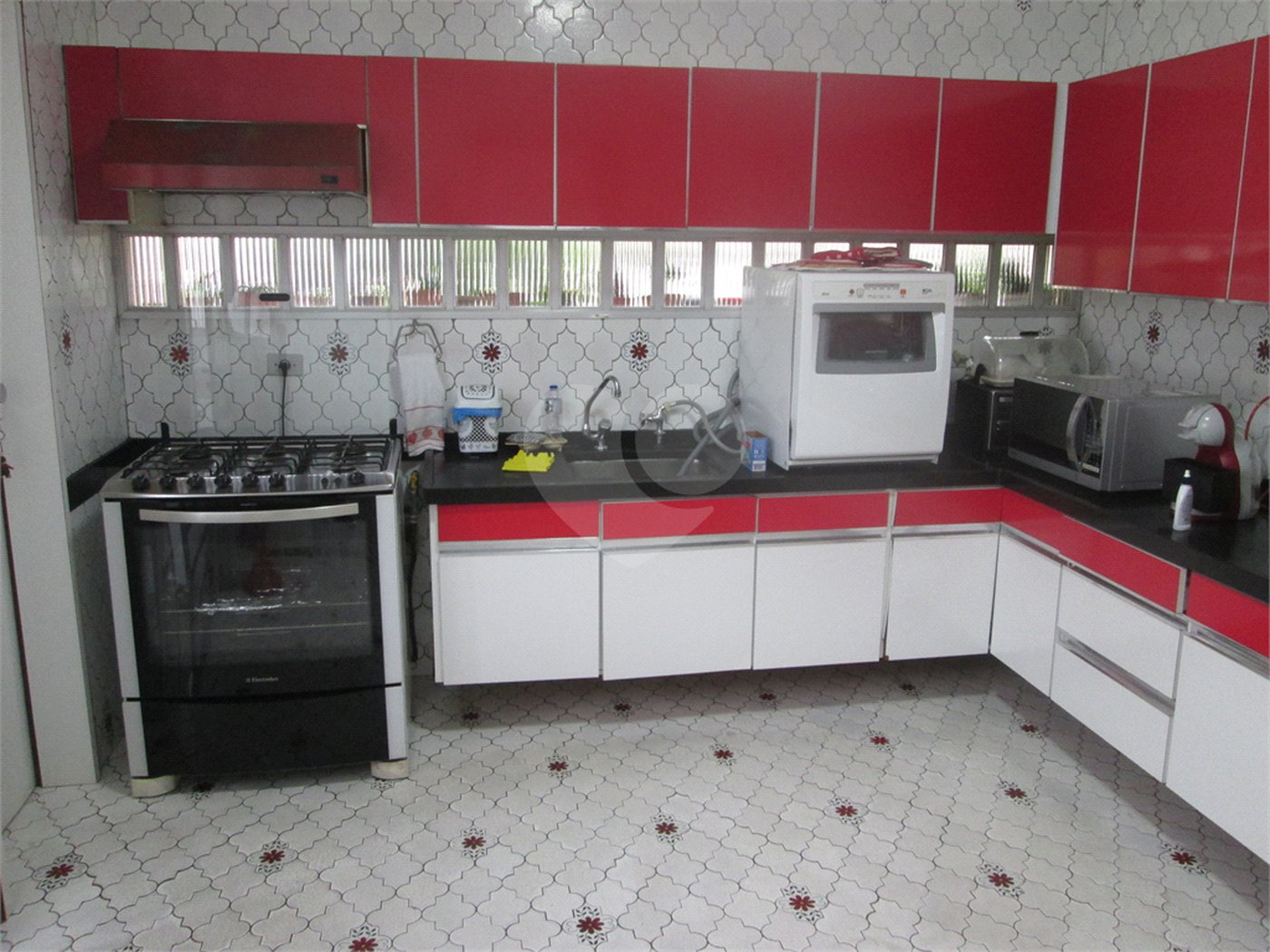 Casa à venda com 4 quartos, sendo 2 suítes, em Jardim Guedala, São Paulo, SP