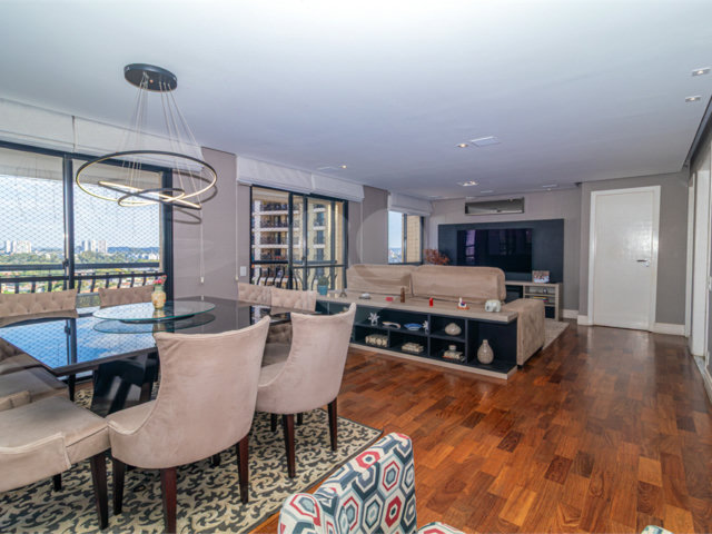 Apartamento à venda com 3 suítes em Alto da Boa Vista, São Paulo, SP