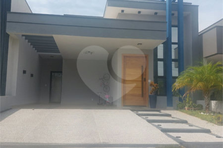 Casa à venda com 3 quartos, sendo 1 suíte, no condomínio Mantova, Indaiatuba - SP