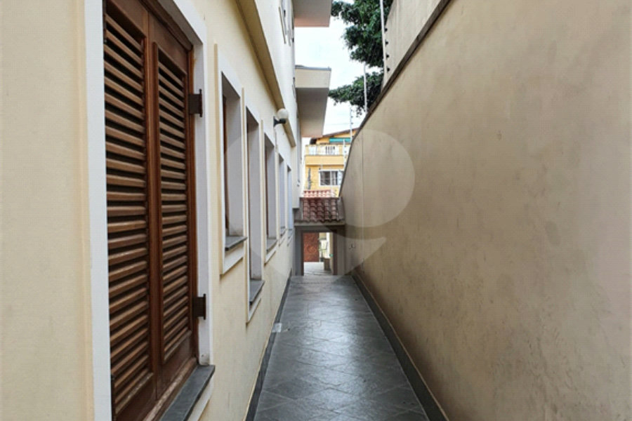 Sobrado à venda com 4 quartos, sendo 2 suítes, em Tremembé, São Paulo, SP
