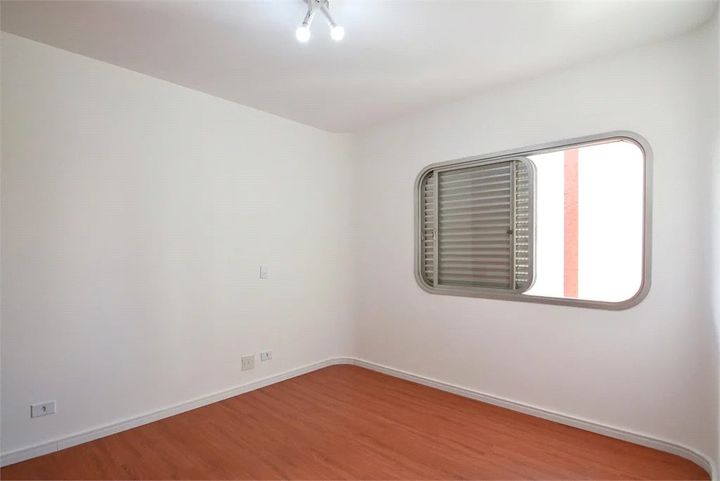 Apartamento à venda com 4 quartos, sendo 2 suítes, em Brooklin Paulista, São Paulo, SP