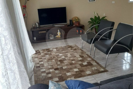 Casa à venda com 2 quartos, sendo 1 suíte,  em Jardim Maria Eugênia, Sorocaba, SP