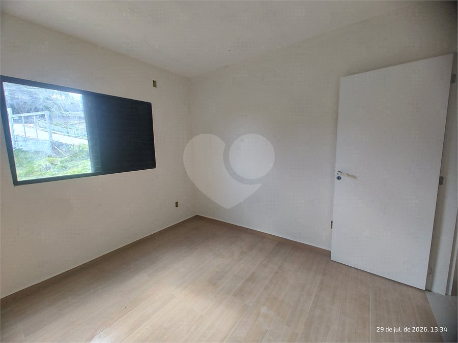 Casa à venda com 2 quartos, sendo 1 suíte, em Jardim Santo Antônio, Atibaia, SP