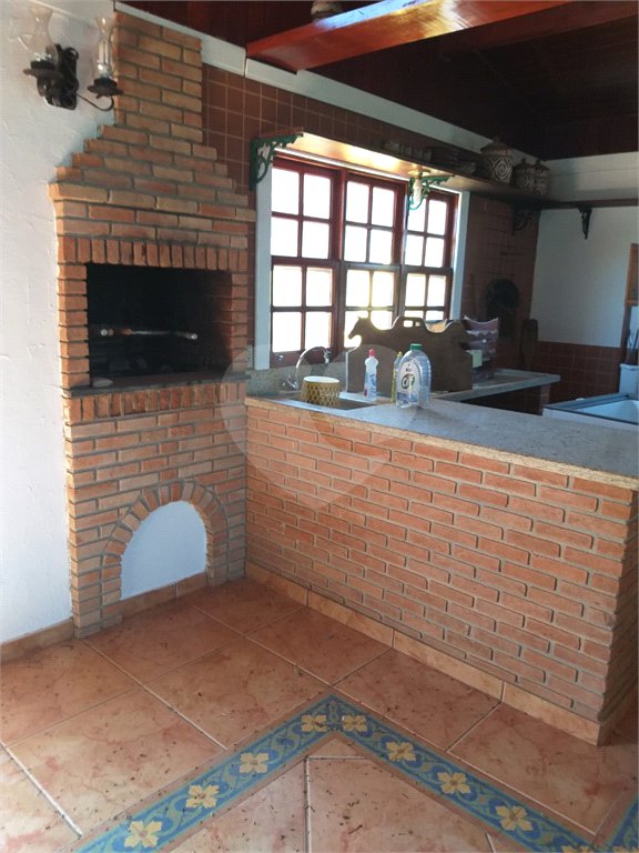 Chácara à venda com 4 quartos, sendo 2 suítes,  em Batatuba, Piracaia, SP