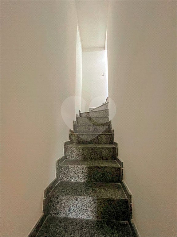 Casa à venda com 4 quartos, sendo 1 suíte, no condomínio Imperial Santa Cruz, Rio de Janeiro - RJ