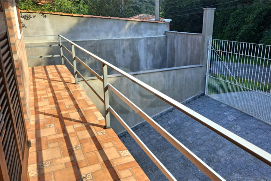 Casa à venda com 3 quartos, sendo 1 suíte, no condomínio Alpes da Cantareira, Mairiporã - SP