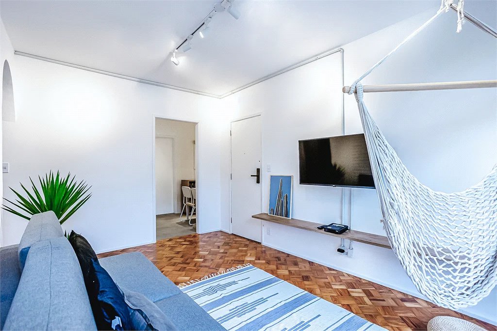 Apartamento à venda com 3 quartos em Vila Cordeiro, São Paulo, SP