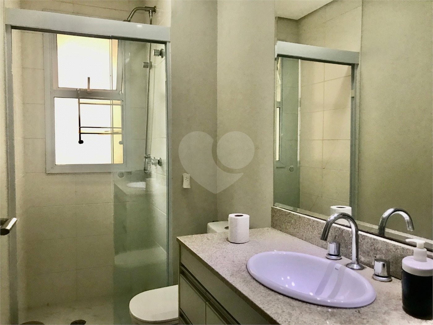 Apartamento à venda com 3 quartos, sendo 1 suíte,  no Centro, São Bernardo do Campo, SP