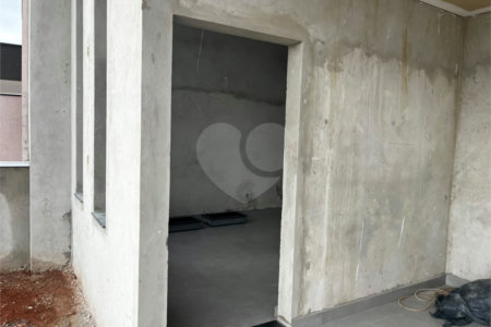 Casa à venda com 3 quartos, sendo 1 suíte, no condomínio Residencial Tivolli, Itapetininga - SP