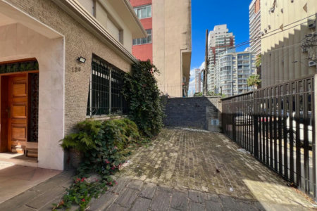 Casa com 4 dormitórios para alugar, 335 m² por R$ 21.181,12 - Gonzaga - Santos/SP