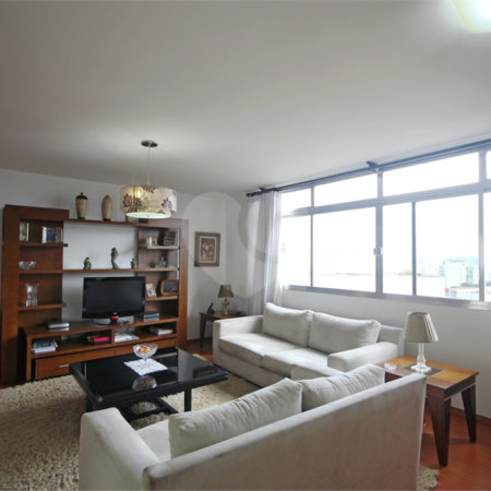 Apartamento à venda com 3 quartos, sendo 1 suíte,  em Alto da Lapa, São Paulo, SP