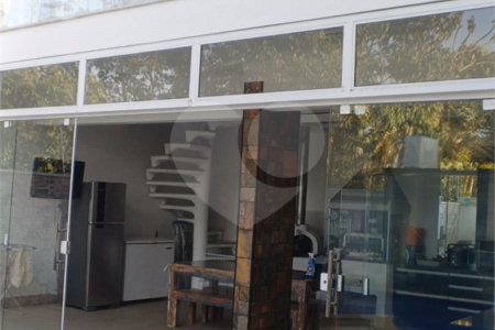 Casa à venda com 4 suítes no condomínio Parque da Figueiras, Mogi das Cruzes - SP